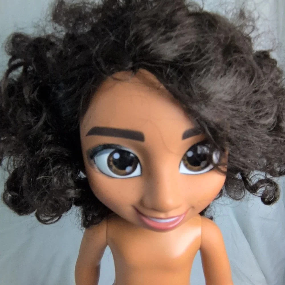 Mirabel Madrigal fashion doll by JAKKS Pacific, Doll Curly Dark Brown Hair Mediu